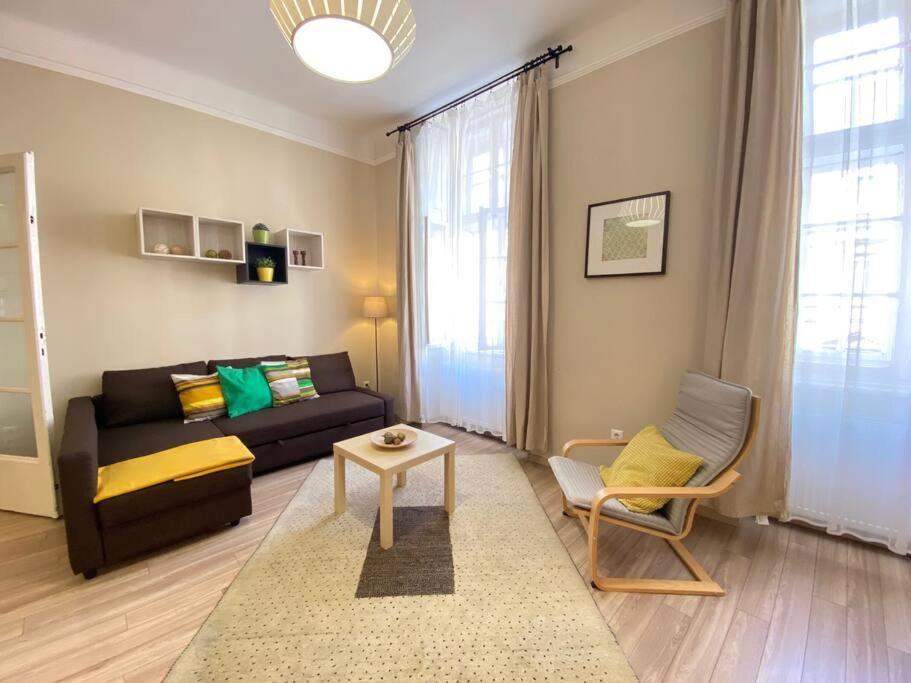Orangehomes One Bedroom Comfy Apartment Budapest Exterior photo